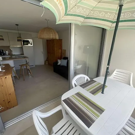 Avec Piscine, A 150m De La Plage, Quartier Anime, Parking Prive, 4 Pers, Animaux Non Admis - Fr-1-328-189