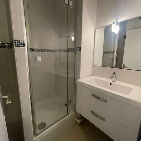 Διαμέρισμα Avec Piscine, A 150m De La Plage, Quartier Anime, Parking Prive, 4 Pers, Animaux Non Admis - Fr-1-328-189 Λα Γκραντ-Μοτ