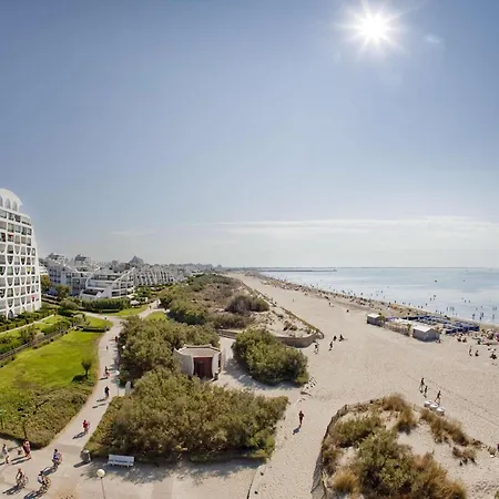 Avec Piscine, A 150m De La Plage, Quartier Anime, Parking Prive, 4 Pers, Animaux Non Admis - Fr-1-328-189 *